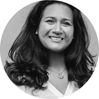 <p>Isabelle<br/><strong>sita</strong></p>